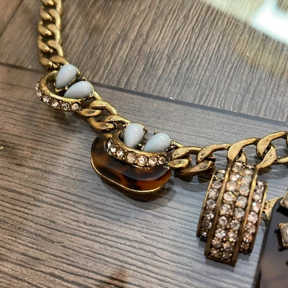 Simple Addiction Antique Gold Statement Necklace - Picture 3 of 16